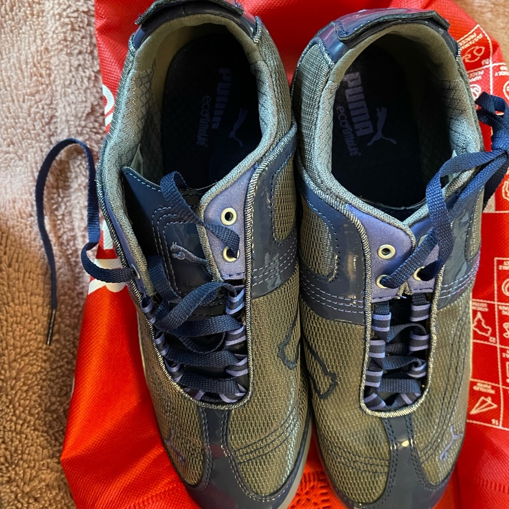 Brand new in box puma takala size 8.5 woman’s. Never worn